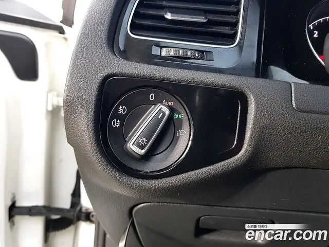 Volkswagen Golf 2015 2.0 автомат (гидро), миниатюра 11