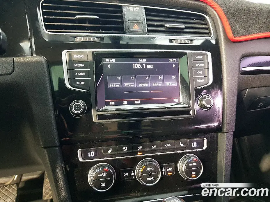 Volkswagen Golf 2015 2.0 автомат (гидро), фото 12