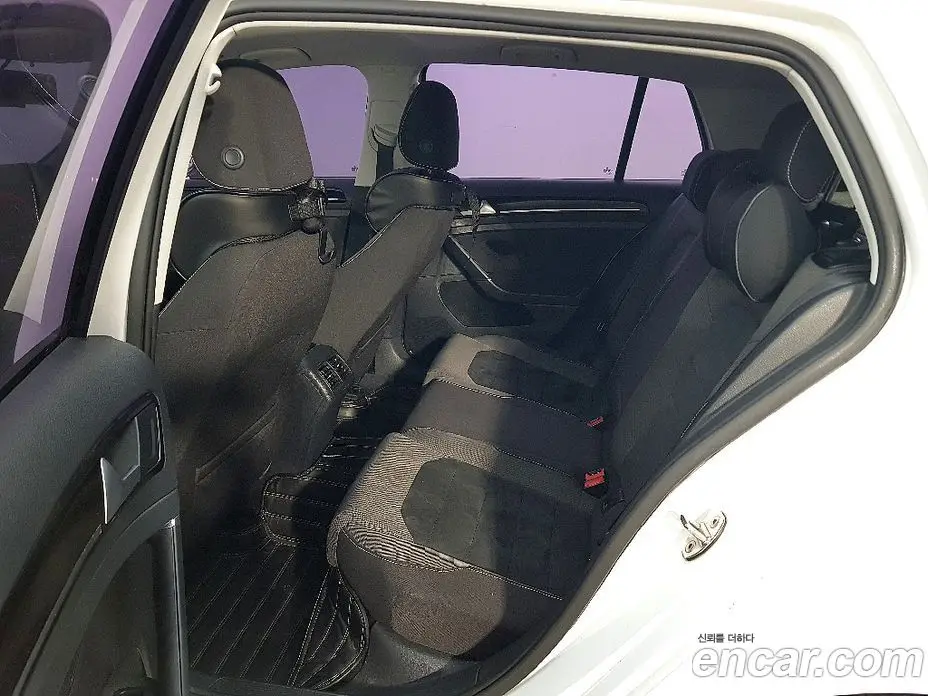 Volkswagen Golf 2015 2.0 автомат (гидро), фото 9