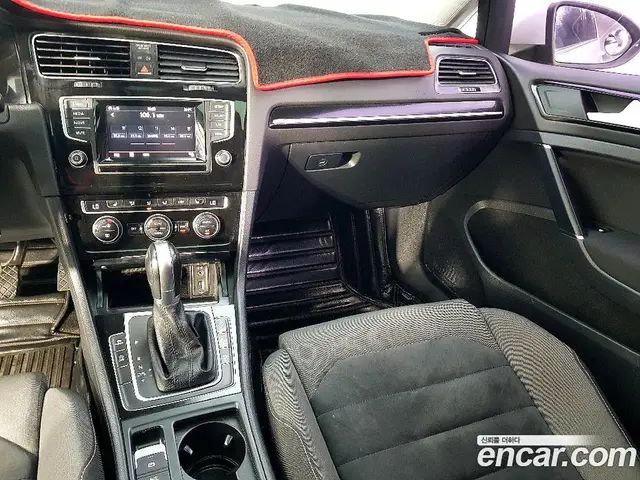 Volkswagen Golf 2015 2.0 автомат (гидро), миниатюра 10