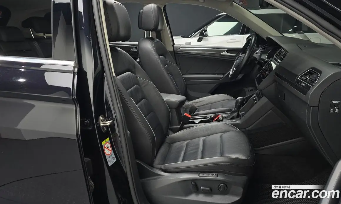 Volkswagen Tiguan 2019 2.0 автомат (гидро), фото 16