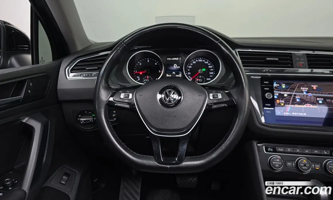Volkswagen Tiguan 2019 2.0 автомат (гидро), фото 18