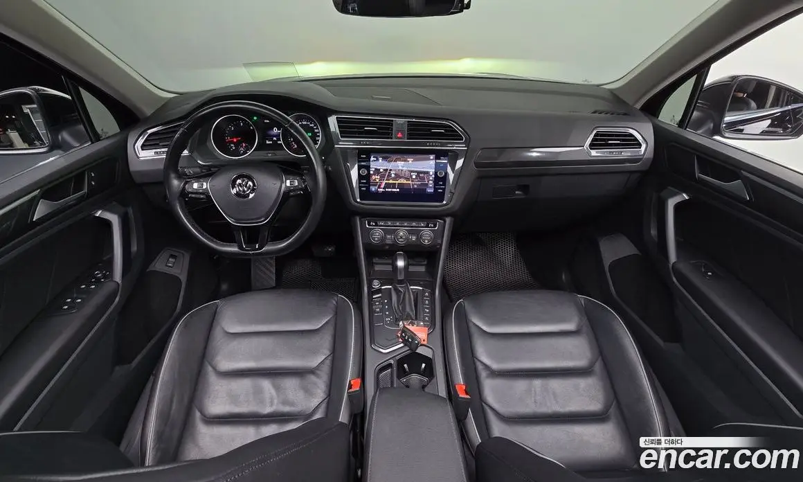 Volkswagen Tiguan 2019 2.0 автомат (гидро), фото 10
