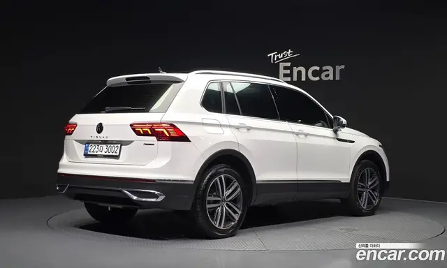 Volkswagen Tiguan 2022 2.0 автомат (гидро), миниатюра 2