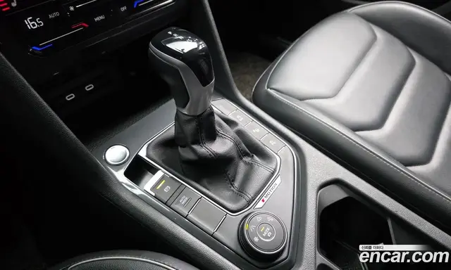 Volkswagen Tiguan 2022 2.0 автомат (гидро), миниатюра 9