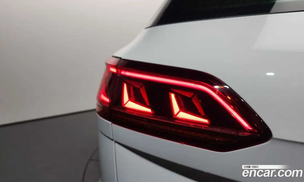 Volkswagen Touareg 2023 3.0 автомат (гидро), фото 9