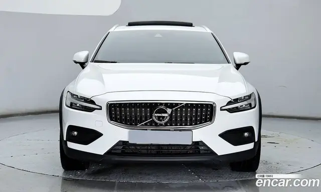 Volvo V60 2021 2.0 автомат (гидро), миниатюра 3