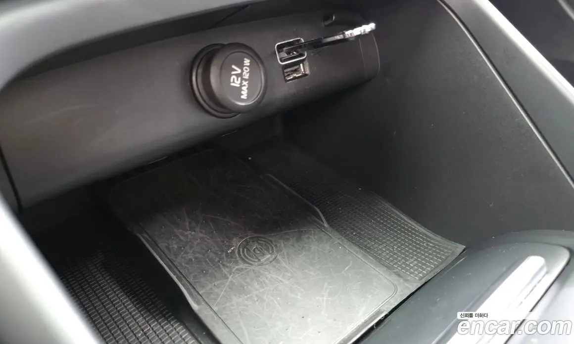 Volvo XC40 2019 2.0 автомат (гидро), фото 28