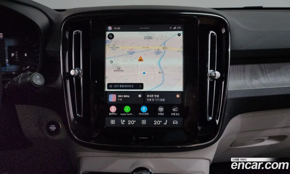 Volvo XC40 2025 2.0 автомат (гидро), фото 20