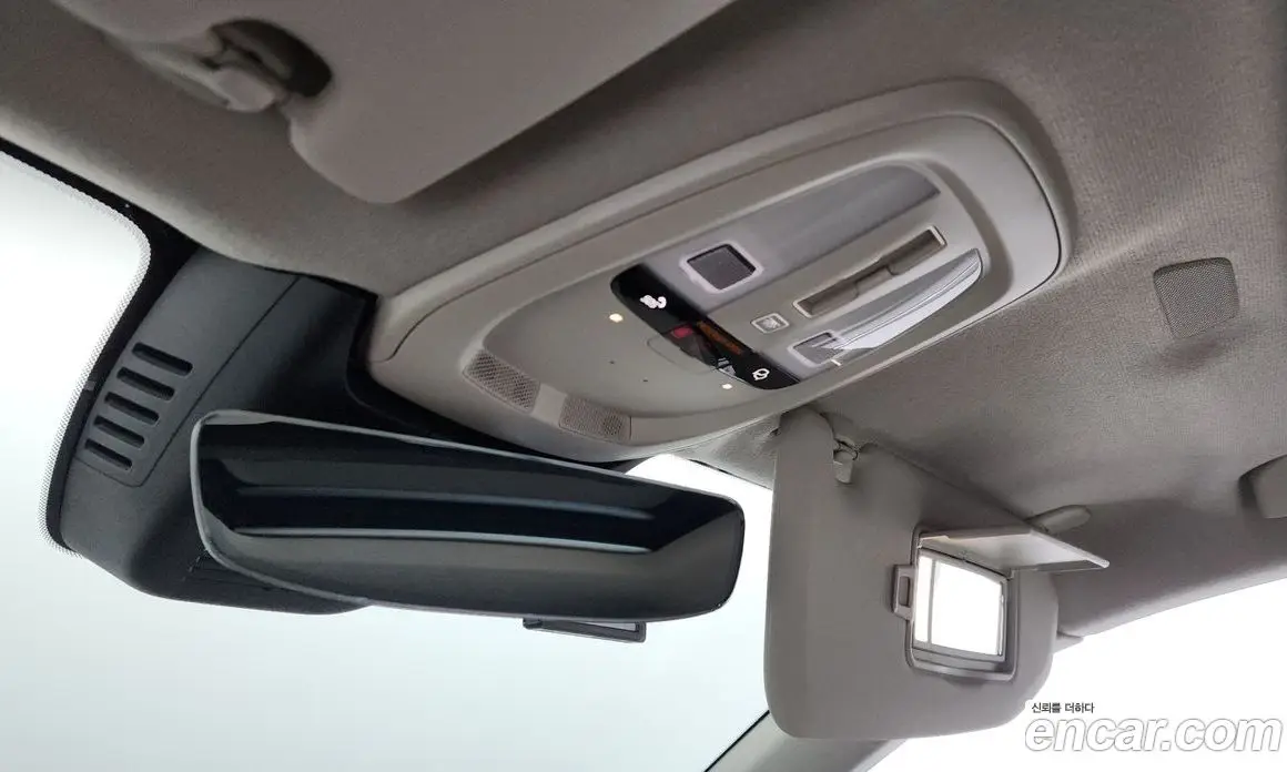 Volvo XC40 2025 2.0 автомат (гидро), фото 30
