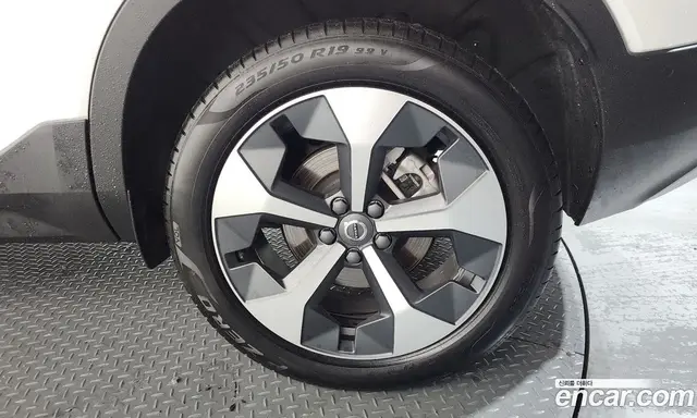 Volvo XC40 2025 2.0 автомат (гидро), миниатюра 7