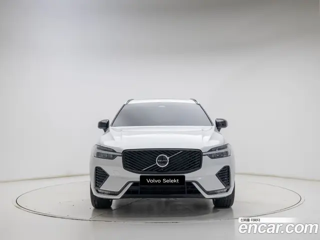 Volvo XC60 2026 2.0 автомат (гидро), миниатюра 2