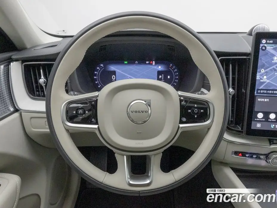 Volvo XC60 2026 2.0 автомат (гидро), фото 13