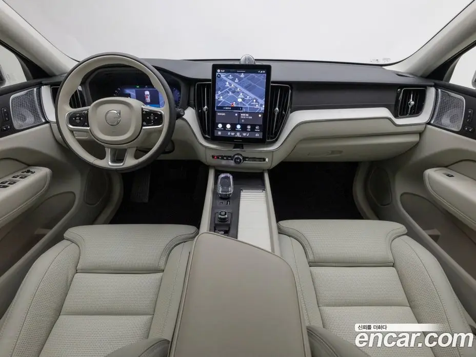 Volvo XC60 2026 2.0 автомат (гидро), фото 8