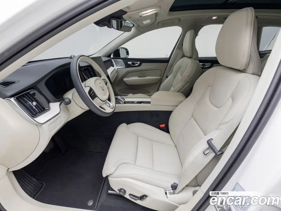 Volvo XC60 2026 2.0 автомат (гидро), фото 10