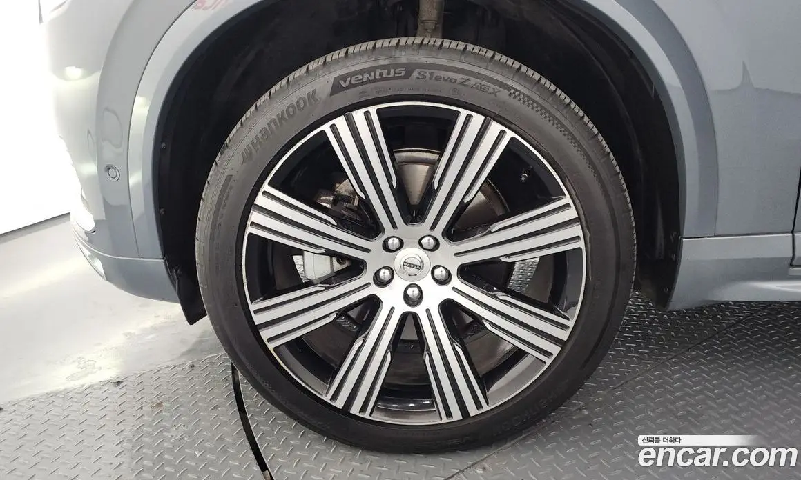 Volvo XC90 2022 2.0 автомат (гидро), фото 5