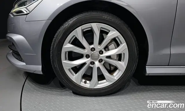 Audi A6 2017 2.0 автомат (гидро), миниатюра 5 Audi A6 2017 2.0 автомат (гидро), миниатюра 5