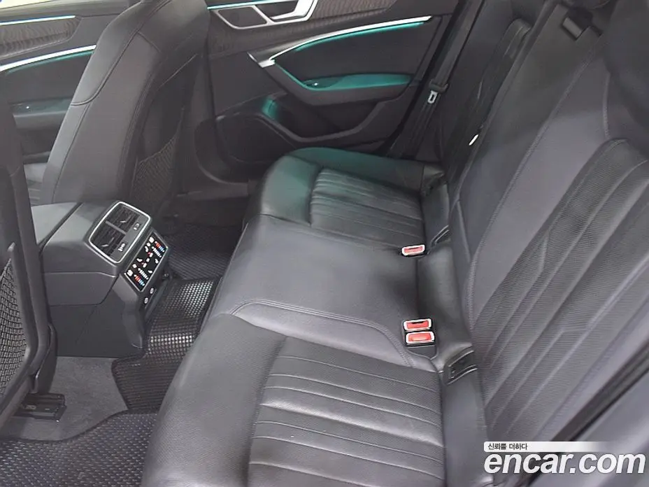 Audi A6 2021 2.0 автомат (гидро), фото 10