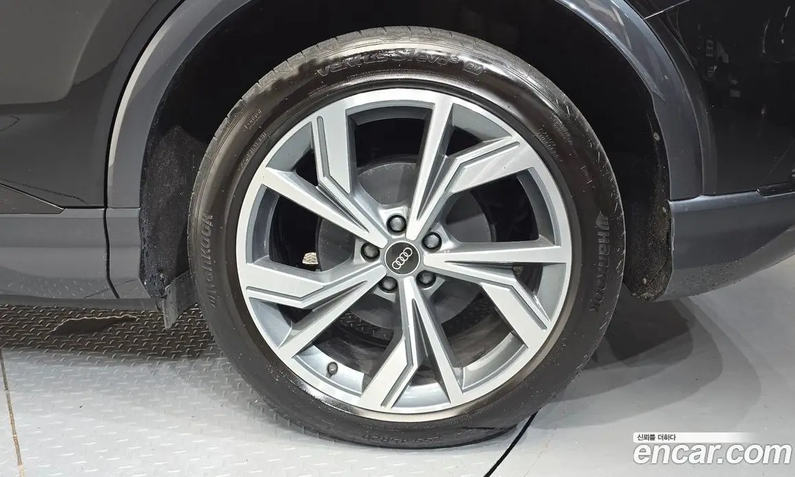 Audi Q4 e-tron 2023 0.2 автомат (гидро), фото 7