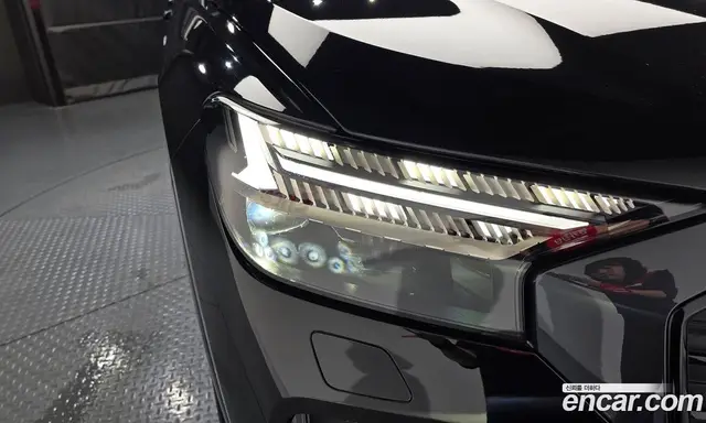 Audi Q4 e-tron 2023 0.2 автомат (гидро), миниатюра 8