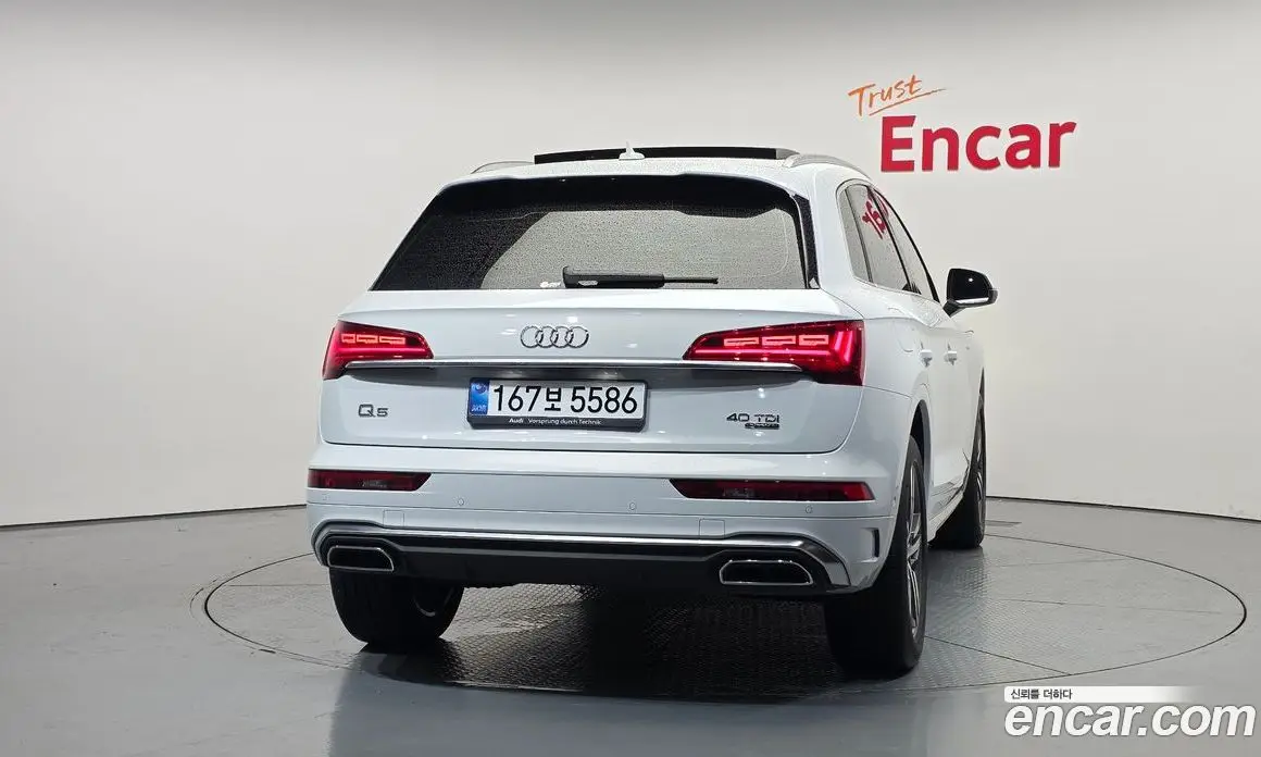 Audi Q5 2022 2.0 автомат (гидро), фото 4