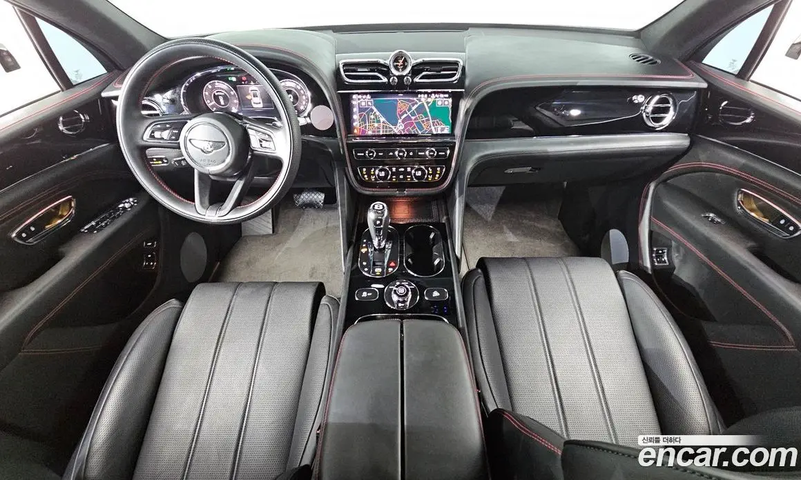 Bentley Bentayga 2024 4.0 автомат (гидро), фото 10