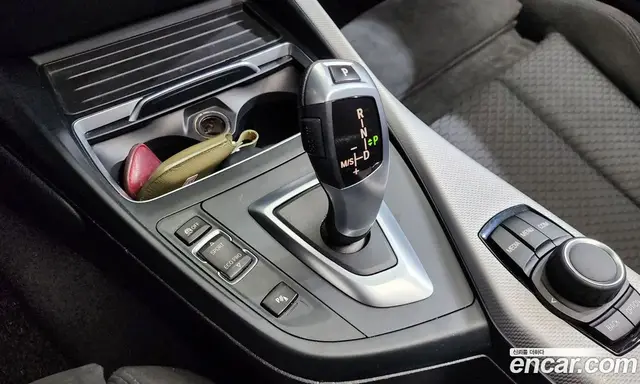 BMW 1 серия 2018 2.0 автомат (гидро), миниатюра 11
