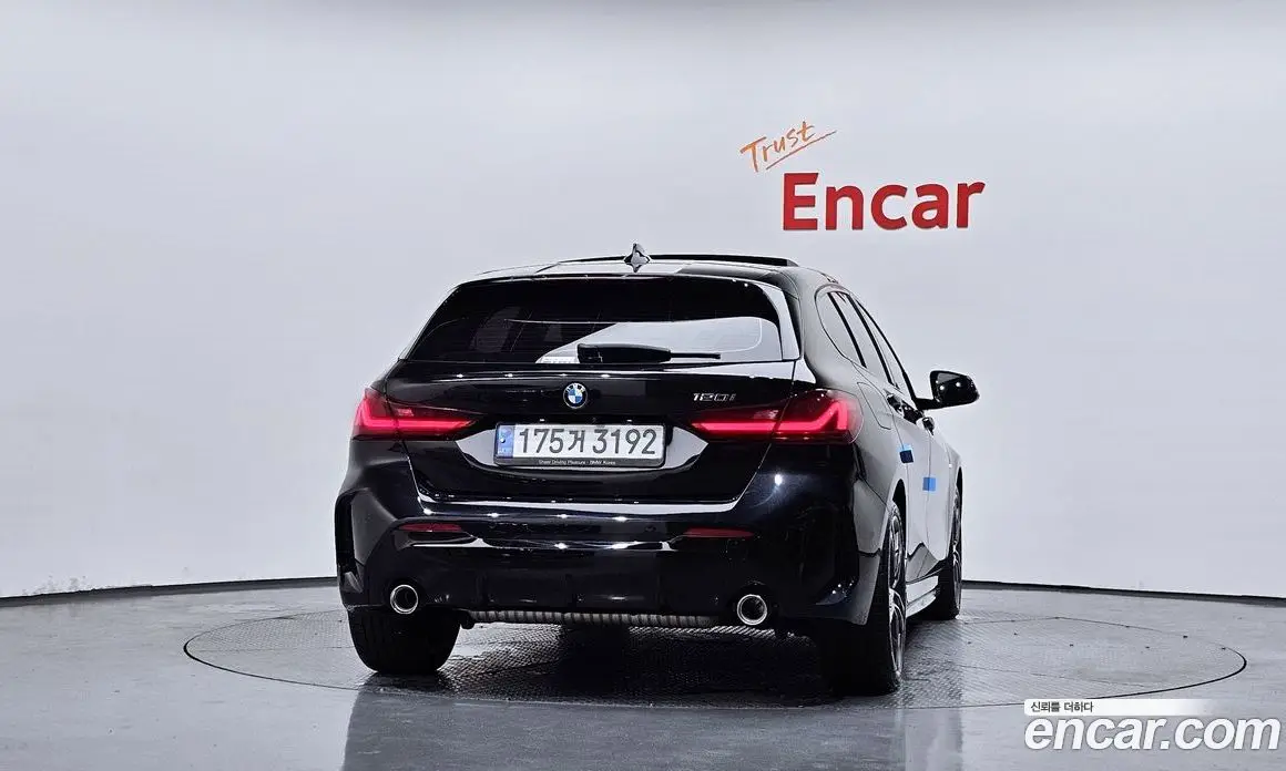 BMW 1 серия 2021 2.0 автомат (гидро), фото 4