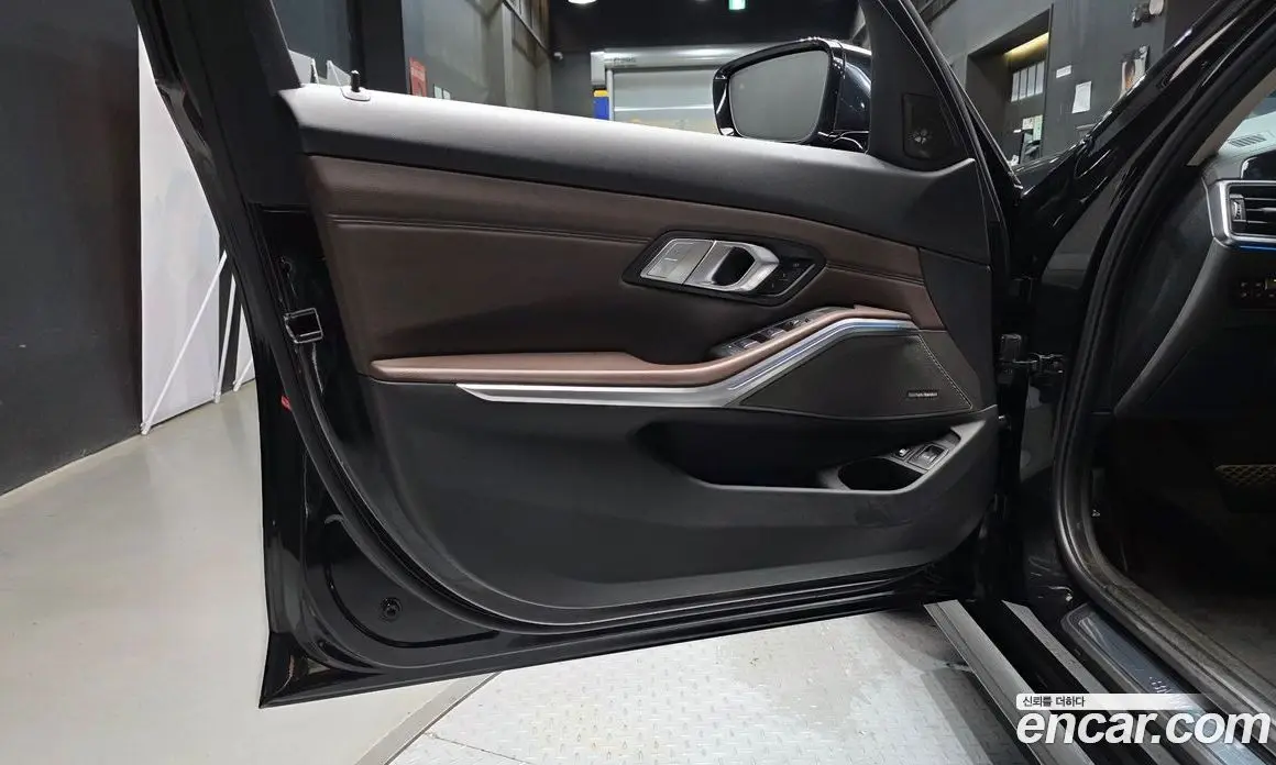BMW 3 серия 2021 2.0 автомат (гидро), фото 14