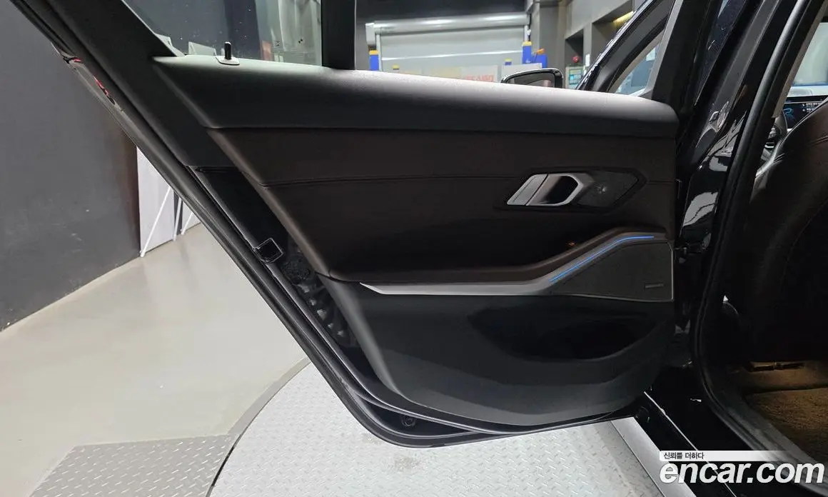 BMW 3 серия 2021 2.0 автомат (гидро), фото 15