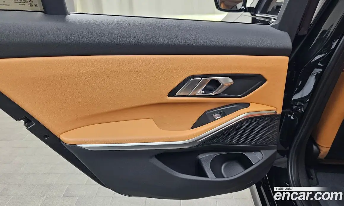 BMW 3 серия 2025 2.0 автомат (гидро), фото 14