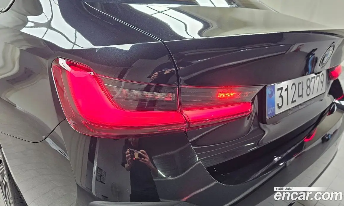 BMW 3 серия 2025 2.0 автомат (гидро), фото 8