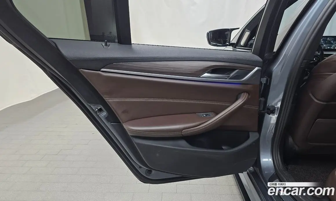 BMW 5 серия 2017 2.0 автомат (гидро), фото 14