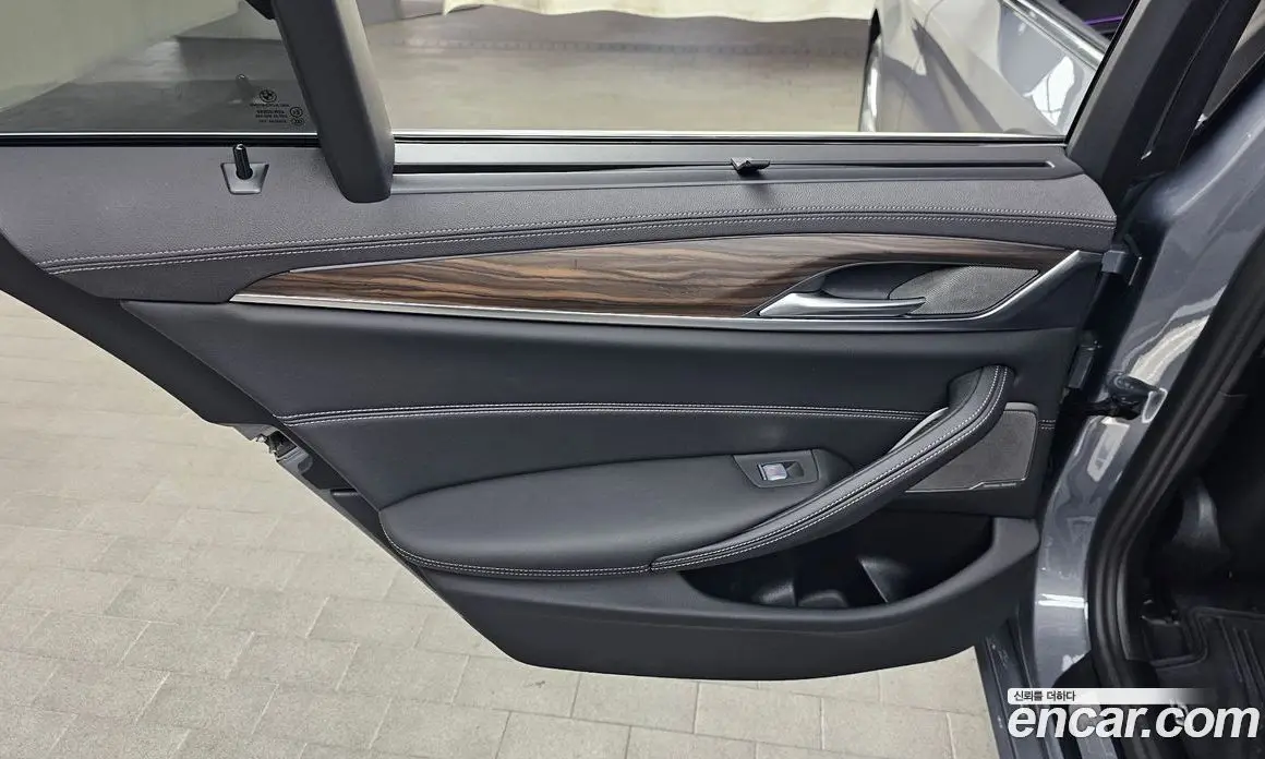 BMW 5 серия 2023 2.0 автомат (гидро), фото 15
