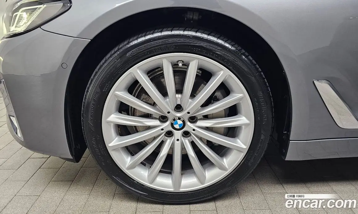 BMW 5 серия 2023 2.0 автомат (гидро), фото 5