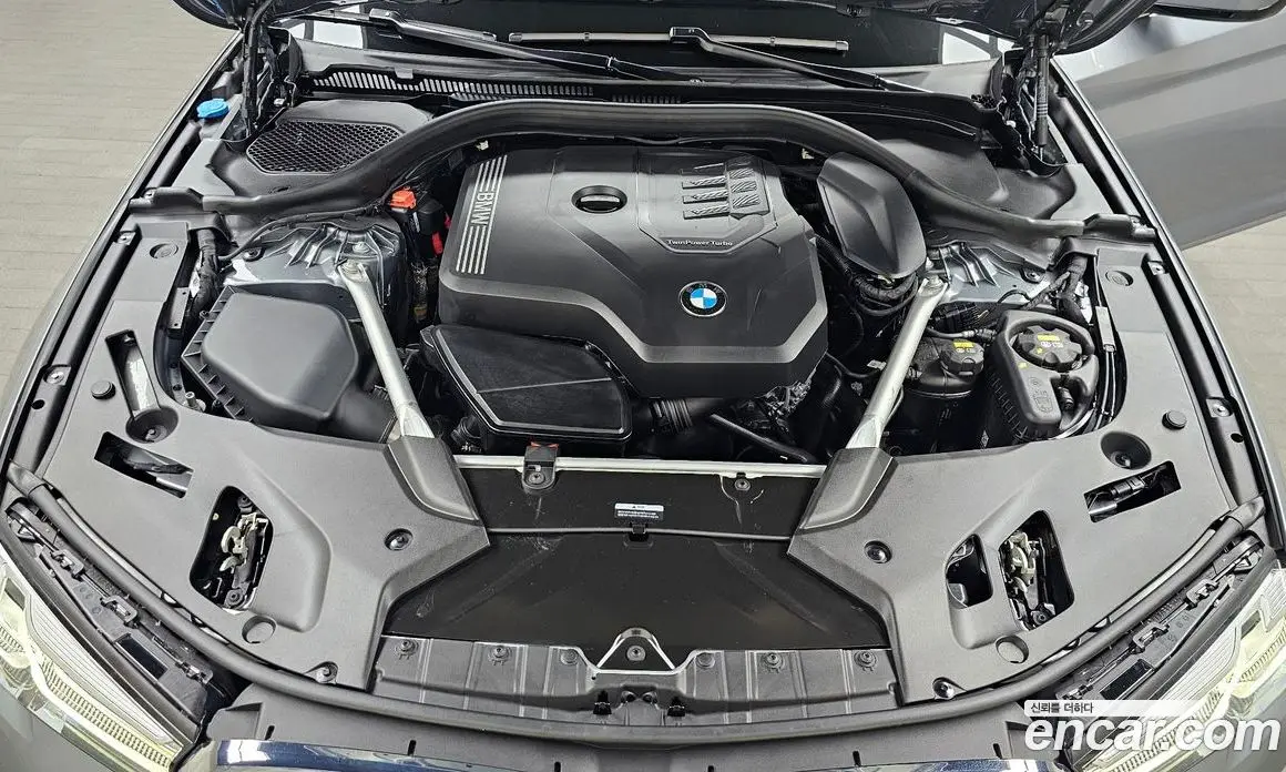 BMW 5 серия 2023 2.0 автомат (гидро), фото 6