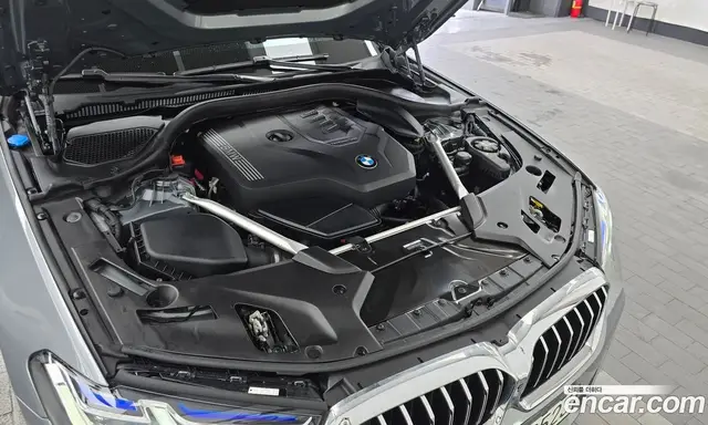 BMW 5 серия 2023 2.0 автомат (гидро), миниатюра 6