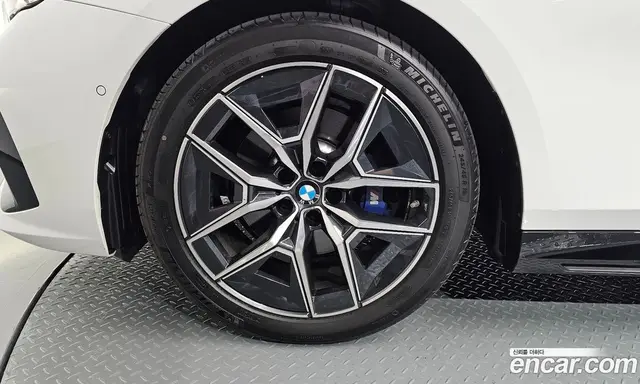 BMW 5 серия 2025 2.0 автомат (гидро), миниатюра 5
