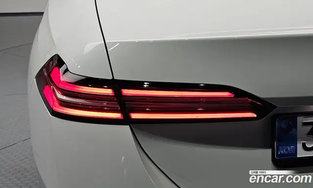 BMW 5 серия 2025 2.0 автомат (гидро), миниатюра 9
