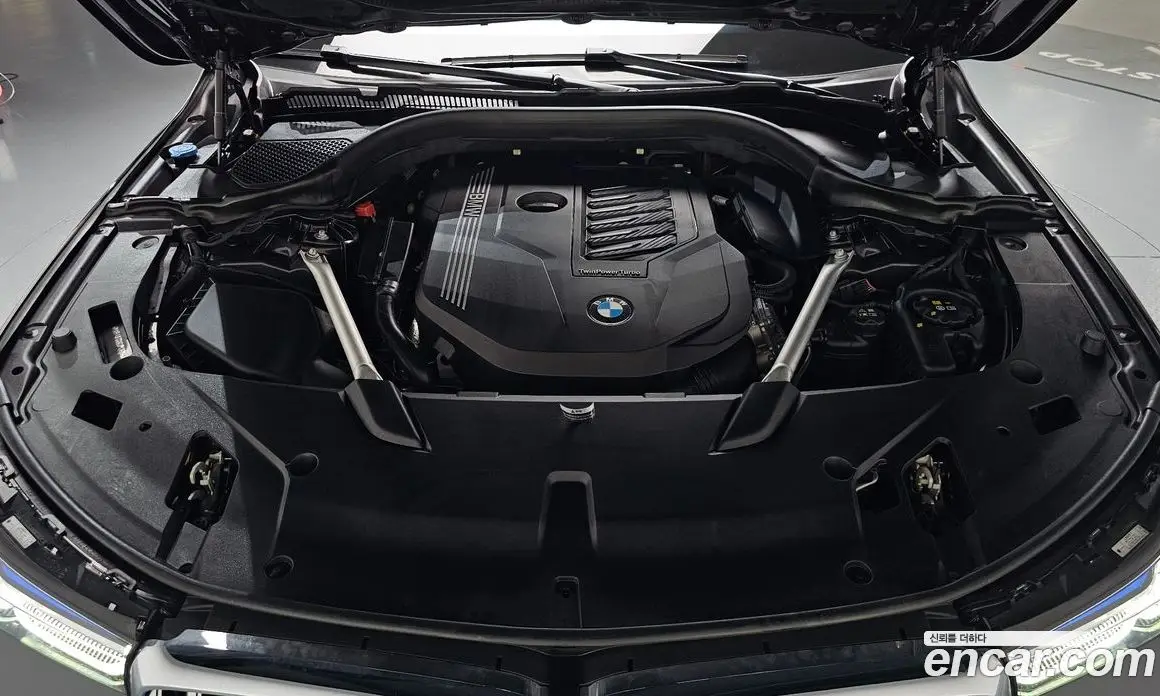 BMW 6 серия 2023 3.0 автомат (гидро), фото 5