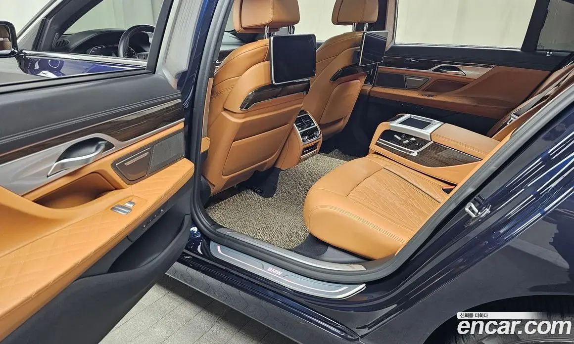 BMW 7 серия 2019 3.0 автомат (гидро), фото 17