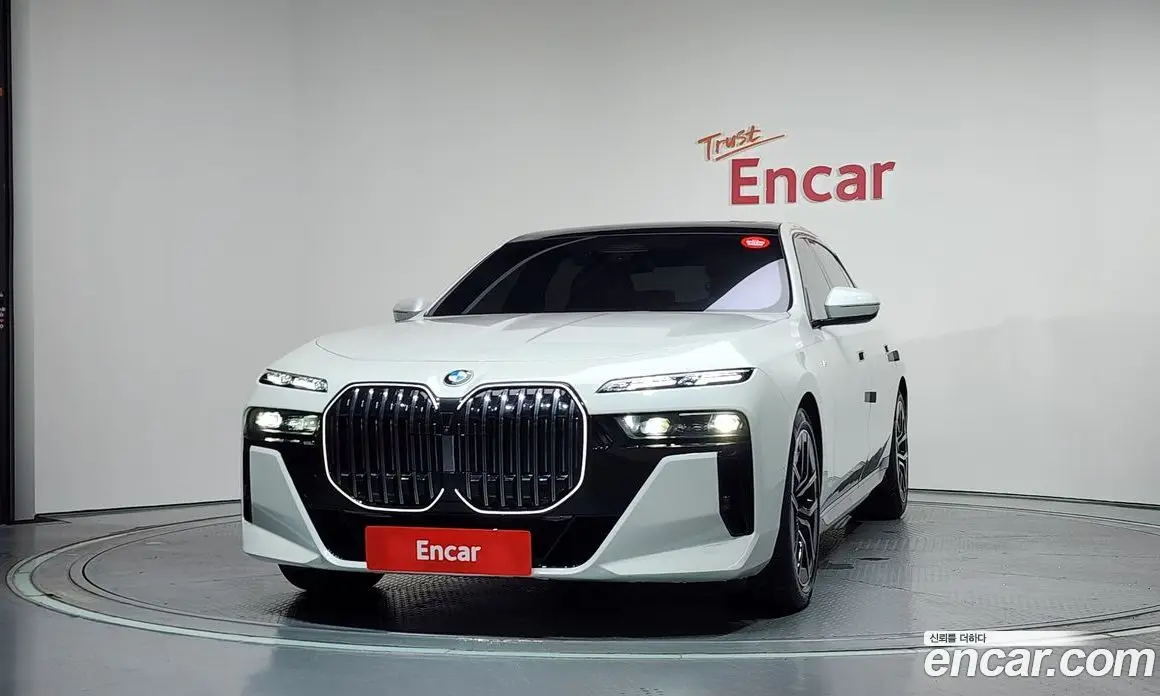BMW 7 серия 2023 3.0 автомат (гидро), фото 3