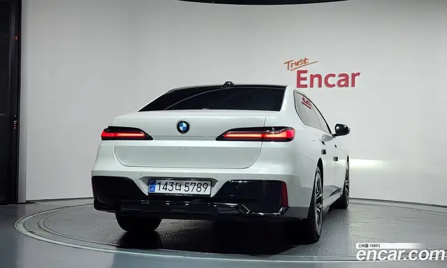 BMW 7 серия 2023 3.0 автомат (гидро), миниатюра 4