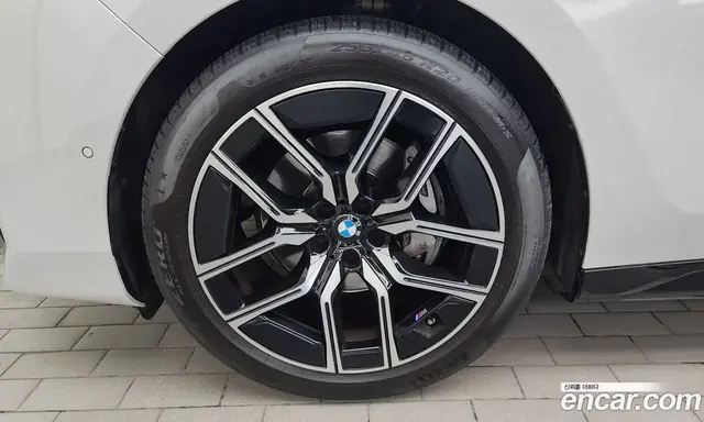 BMW 7 серия 2023 3.0 автомат (гидро), миниатюра 5