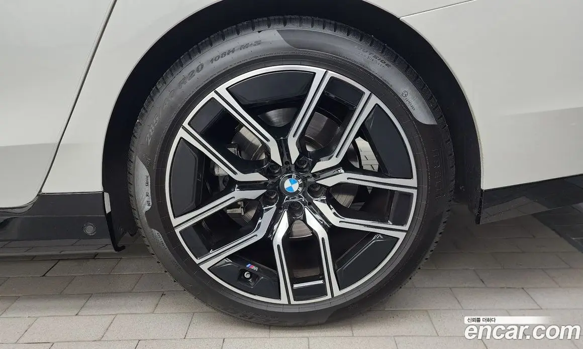 BMW 7 серия 2023 3.0 автомат (гидро), фото 7