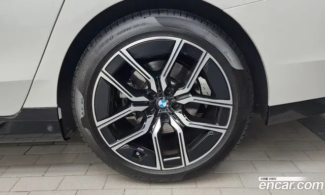 BMW 7 серия 2023 3.0 автомат (гидро), миниатюра 7