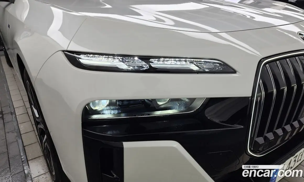 BMW 7 серия 2023 3.0 автомат (гидро), фото 8