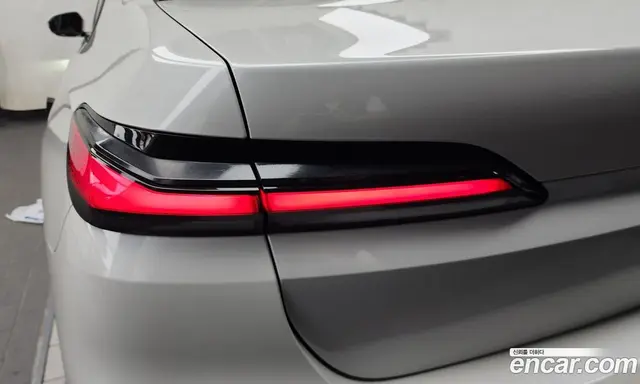 BMW 7 серия 2023 3.0 автомат (гидро), миниатюра 9