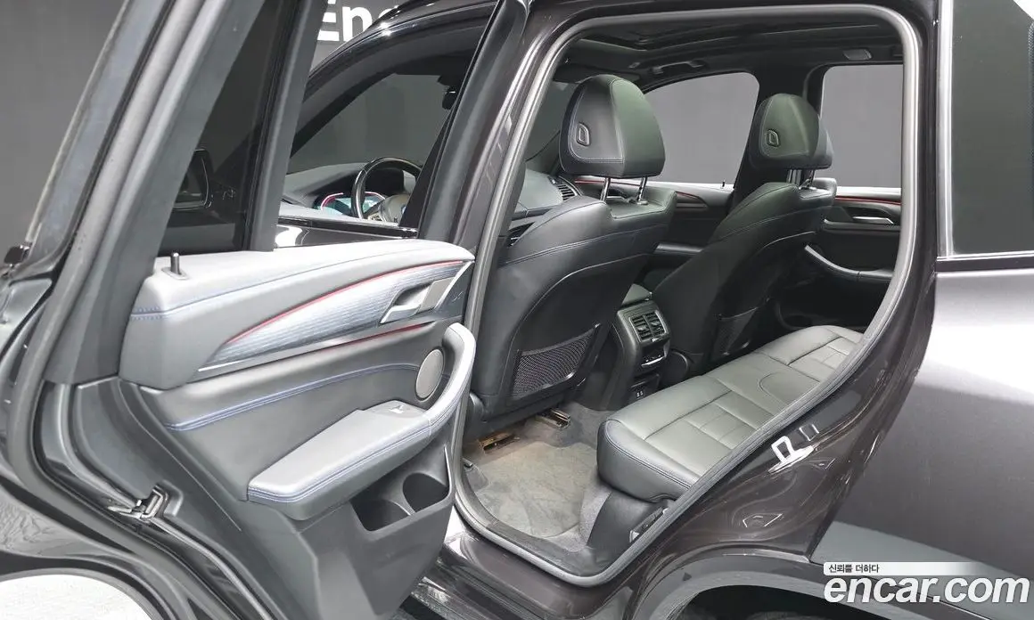 BMW iX3 2023 0.2 автомат (гидро), фото 16