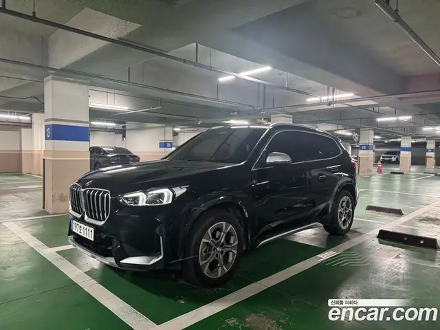 BMW X1 2023 2.0 автомат (гидро), миниатюра 1